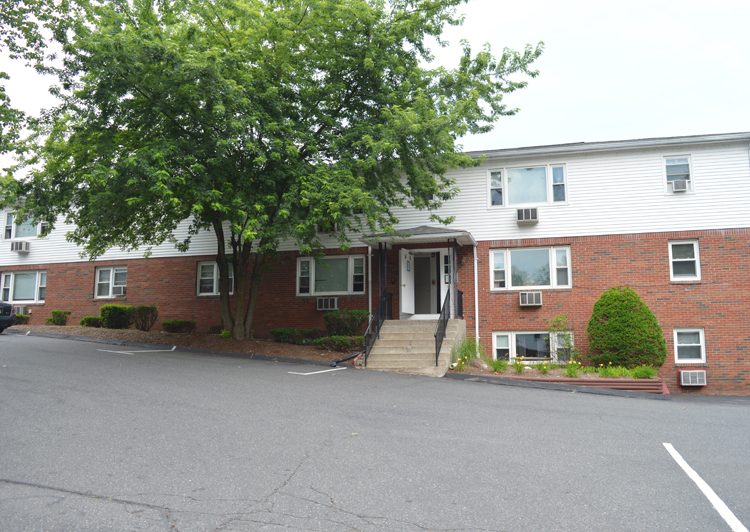 Pleasant View Apartments in Easthampton, MA: One and Two Bedroom Apartments for rent in Western, MA